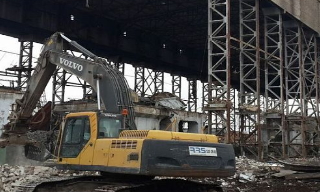Демонтаж ангаров в Костомукше под ключ - стоимость от 1575 руб. | 2Землекопа-Ктм 